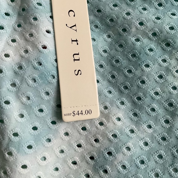 Cyrus V neck tie dye - Picture 4 of 6